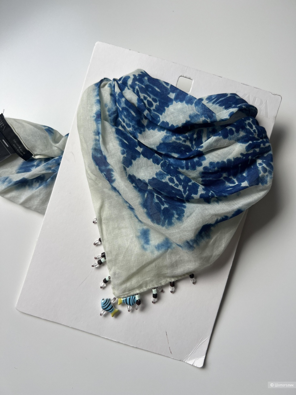 Шарф Zara с принтом и бусинками