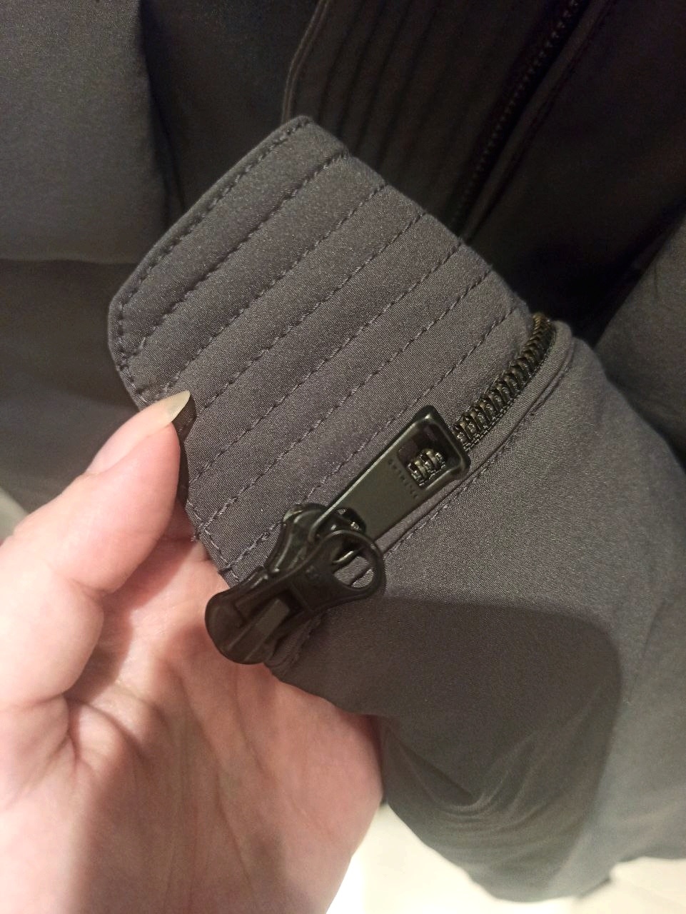 Куртка женская Finn Flare xs-s