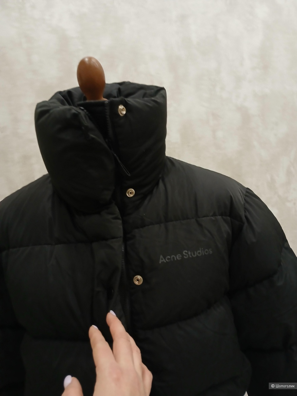 Пуховик Acne Studios р.36