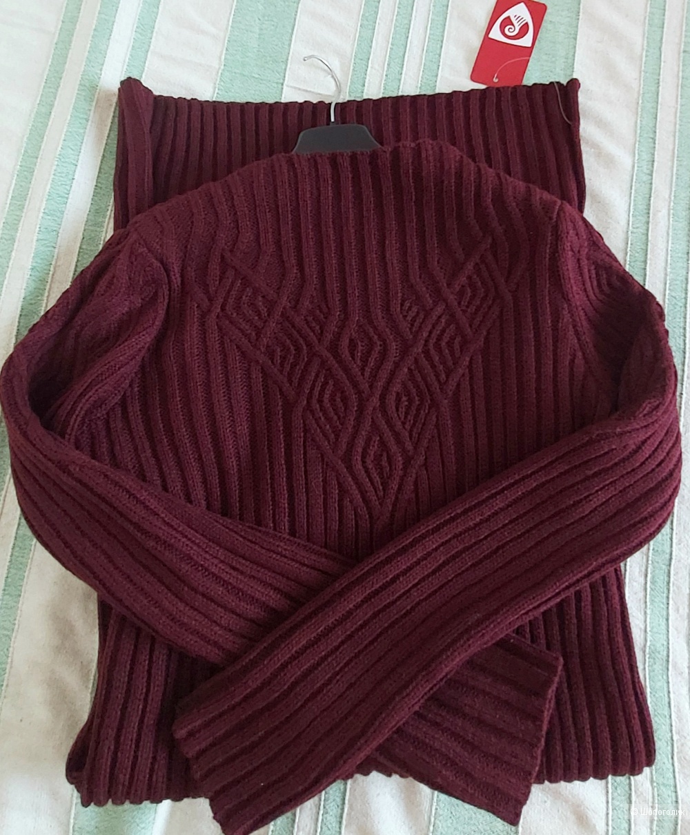 Тёплое вязаное новое платье