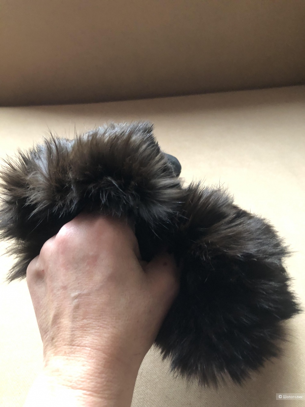 Кожаные меховые варежки , one size .