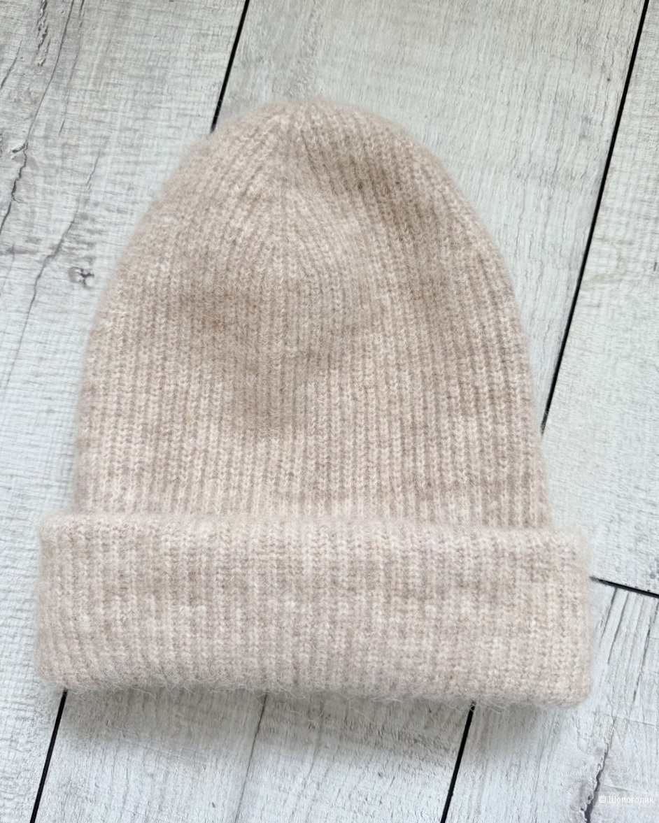 Шапка Arket