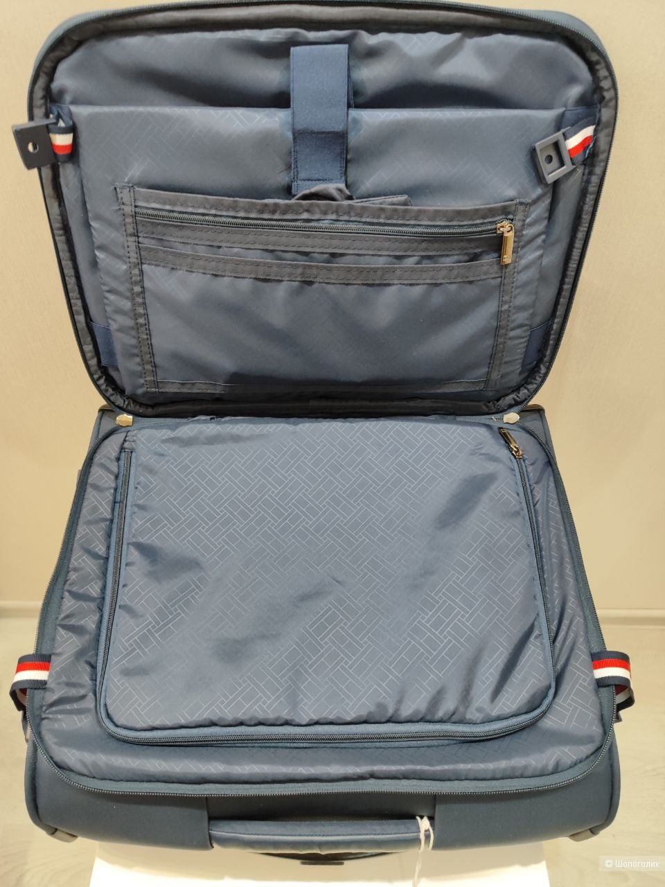 Мягкий чемодан tommy hilfiger