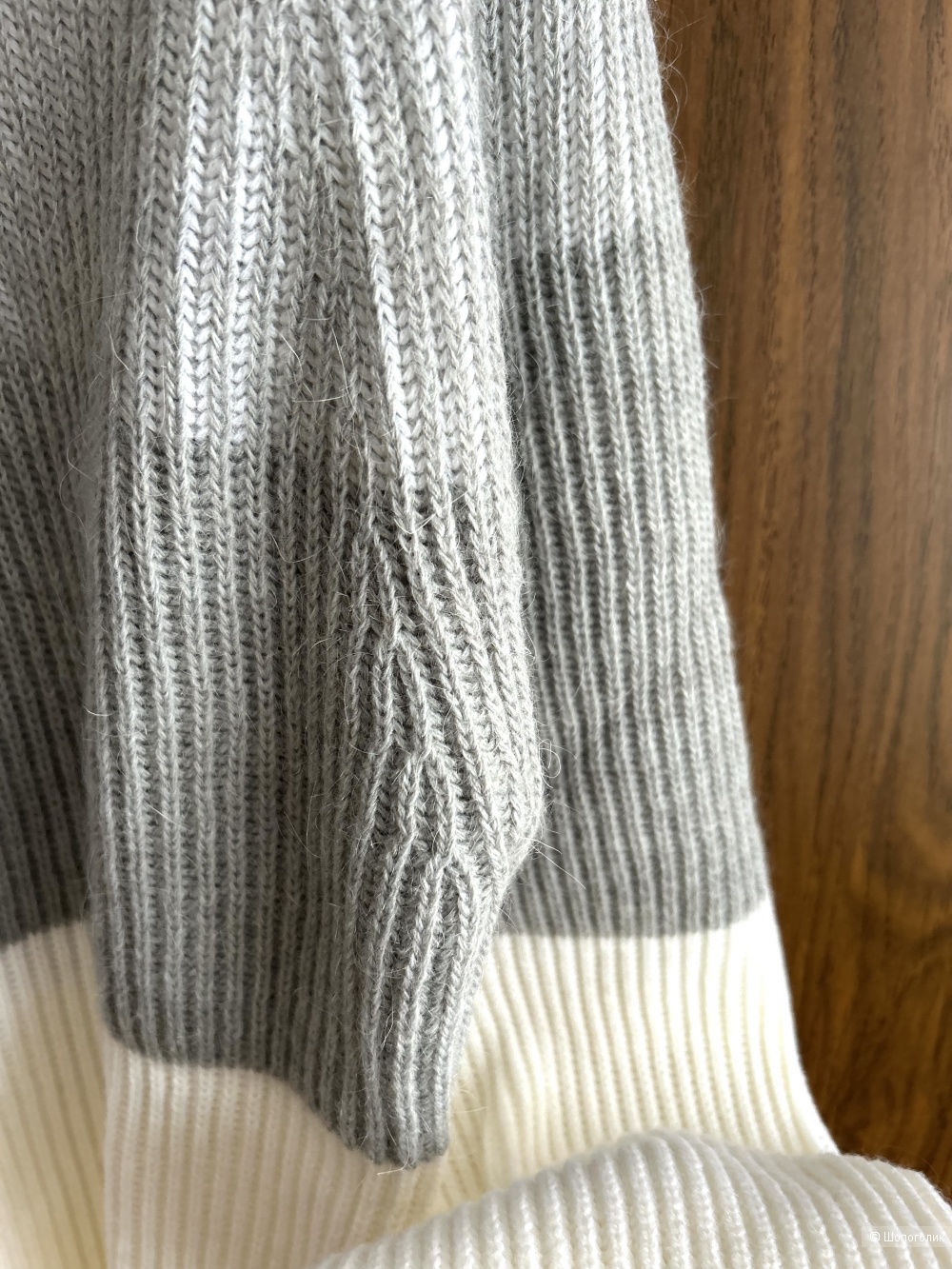 Джемпер TRUSSARDI JEANS. IT M (46 RU)