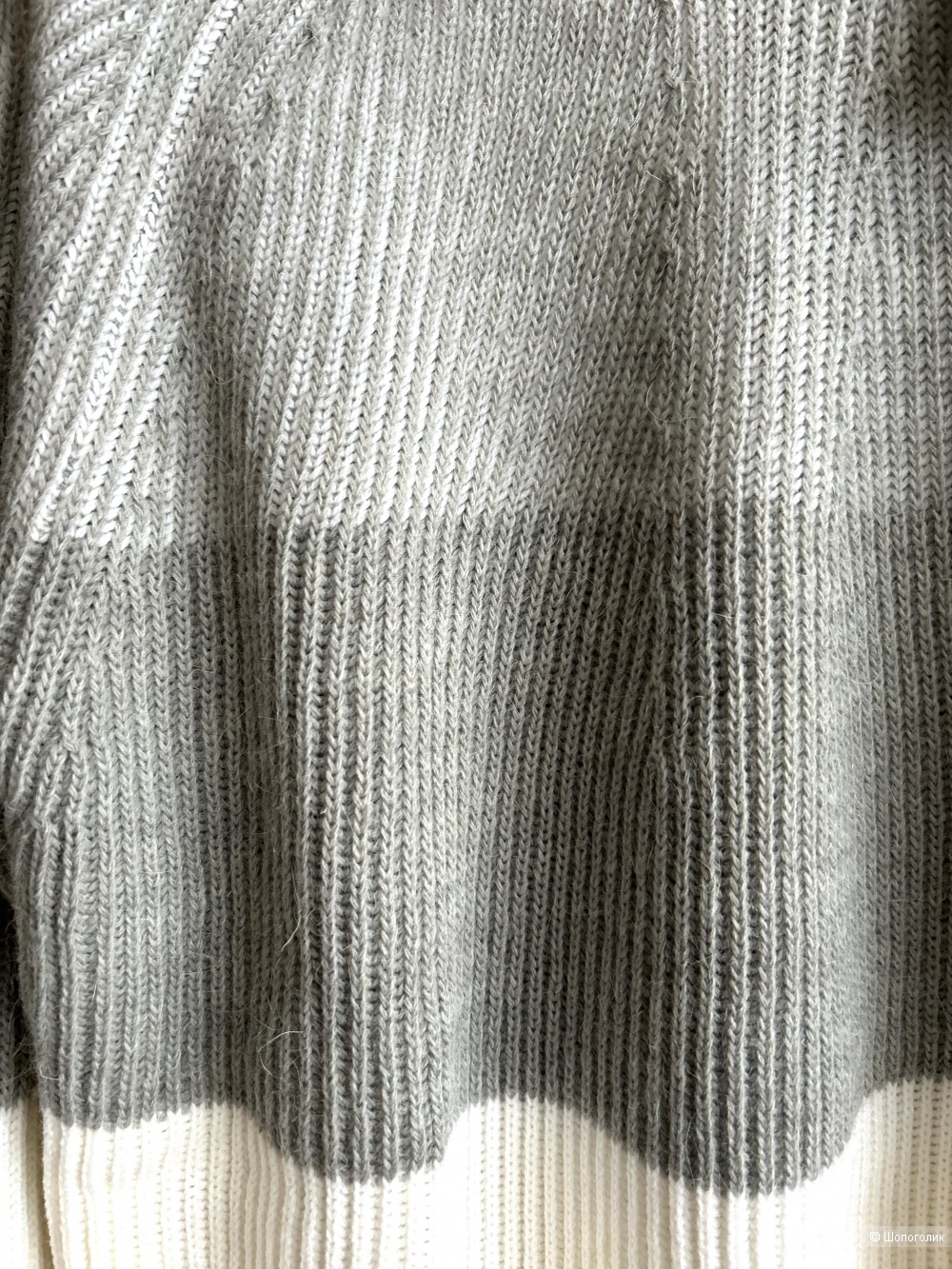 Джемпер TRUSSARDI JEANS. IT M (46 RU)