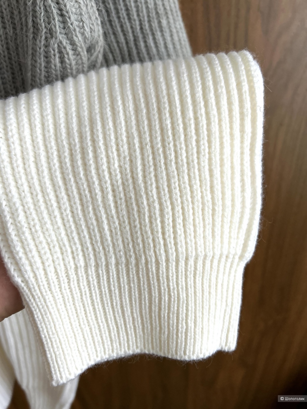 Джемпер TRUSSARDI JEANS. IT M (46 RU)