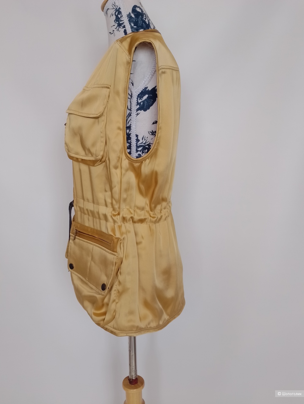 Жилет brunello cucinelli , Ит 42