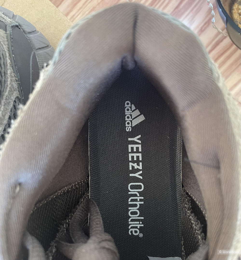 Кроссовки Adidas YEEZY размер 39,5/38,5