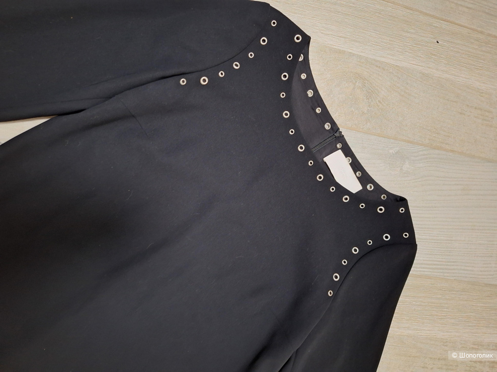 Платье hugo boss 44-46 размер