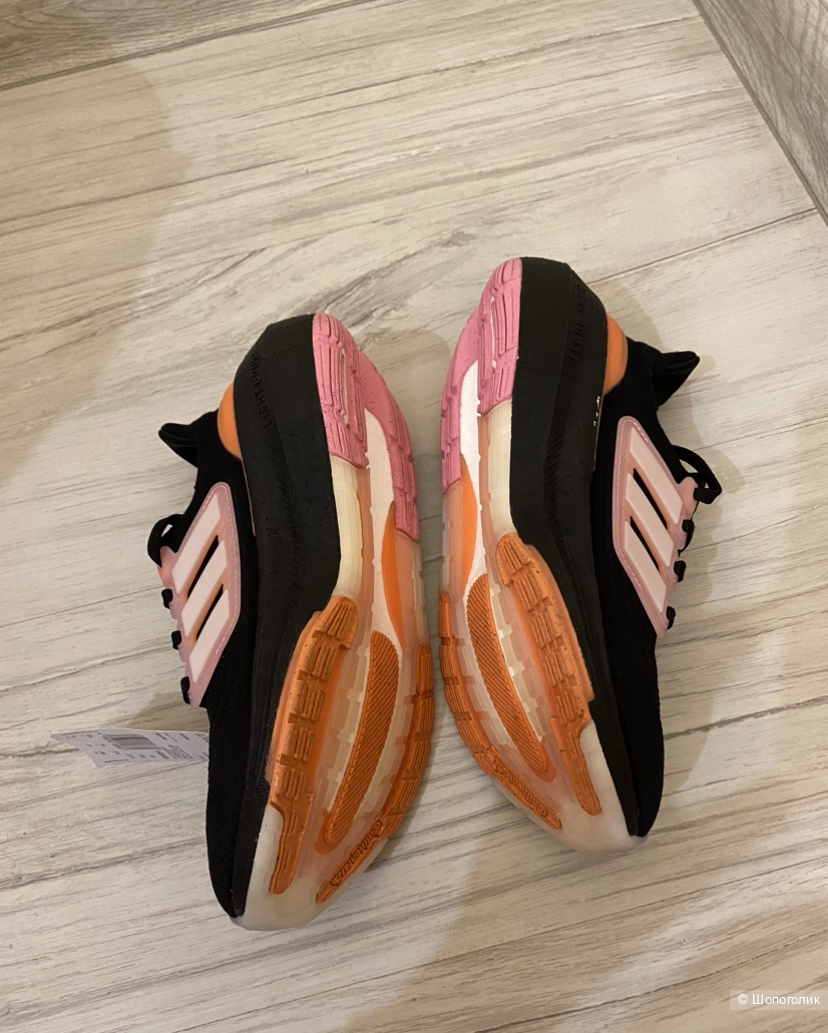 Кроссовки Adidas 37