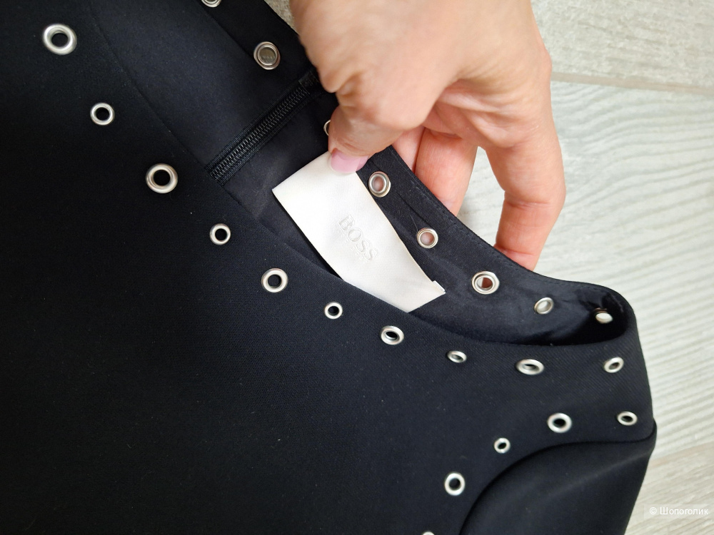 Платье hugo boss 44-46 размер