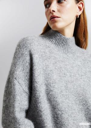 Свитер Uniqlo/42-46