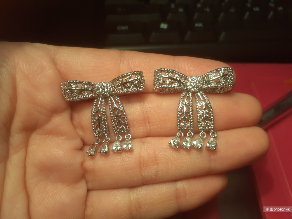 Свадебные серьги бантики