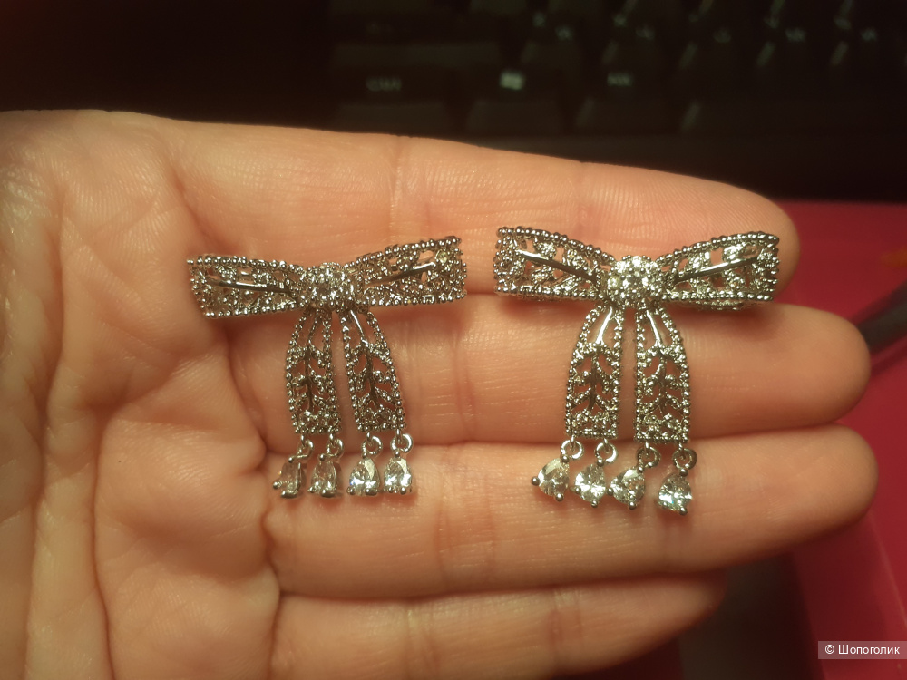 Свадебные серьги бантики