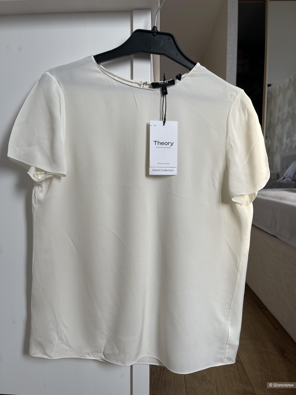 Шелковая футболка Theory M