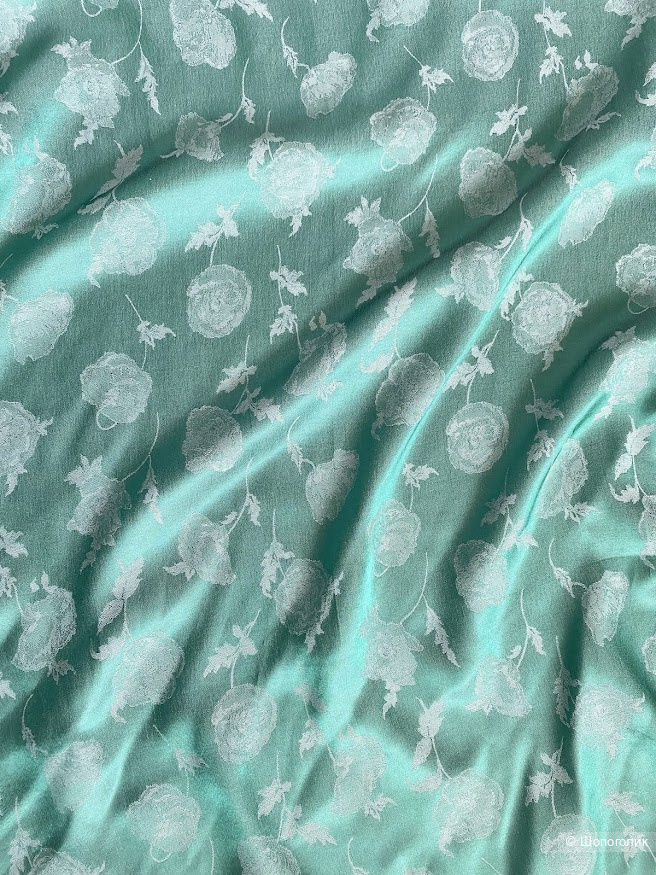 Шарф жаккардовый с бахромой