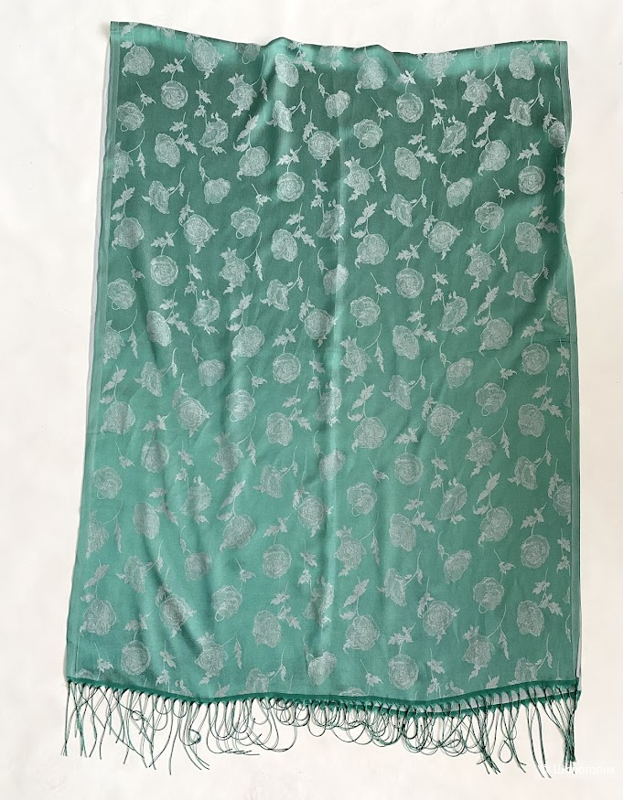 Шарф жаккардовый с бахромой