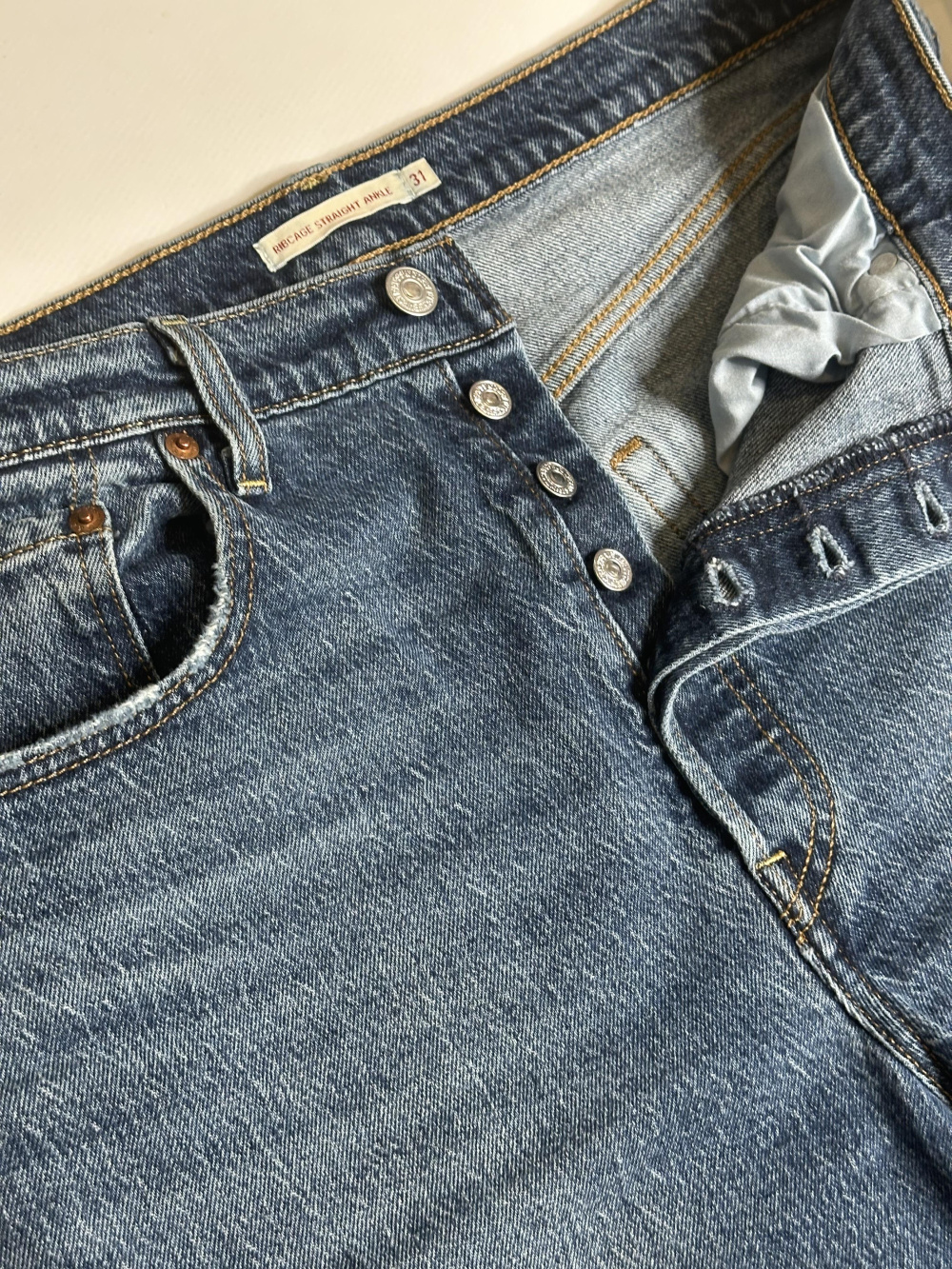 Джинсы Levis, размер 48