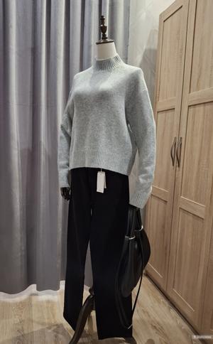 Свитер Uniqlo/42-46