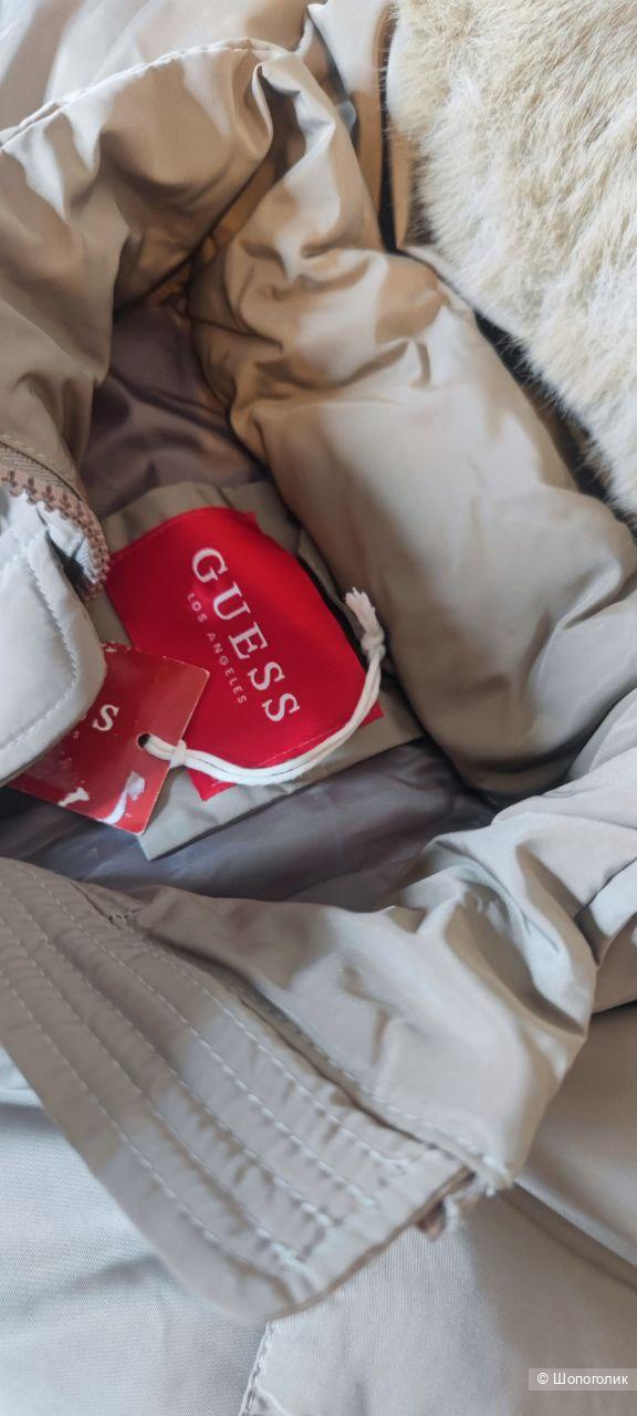 Пуховик Guess, размер М, L