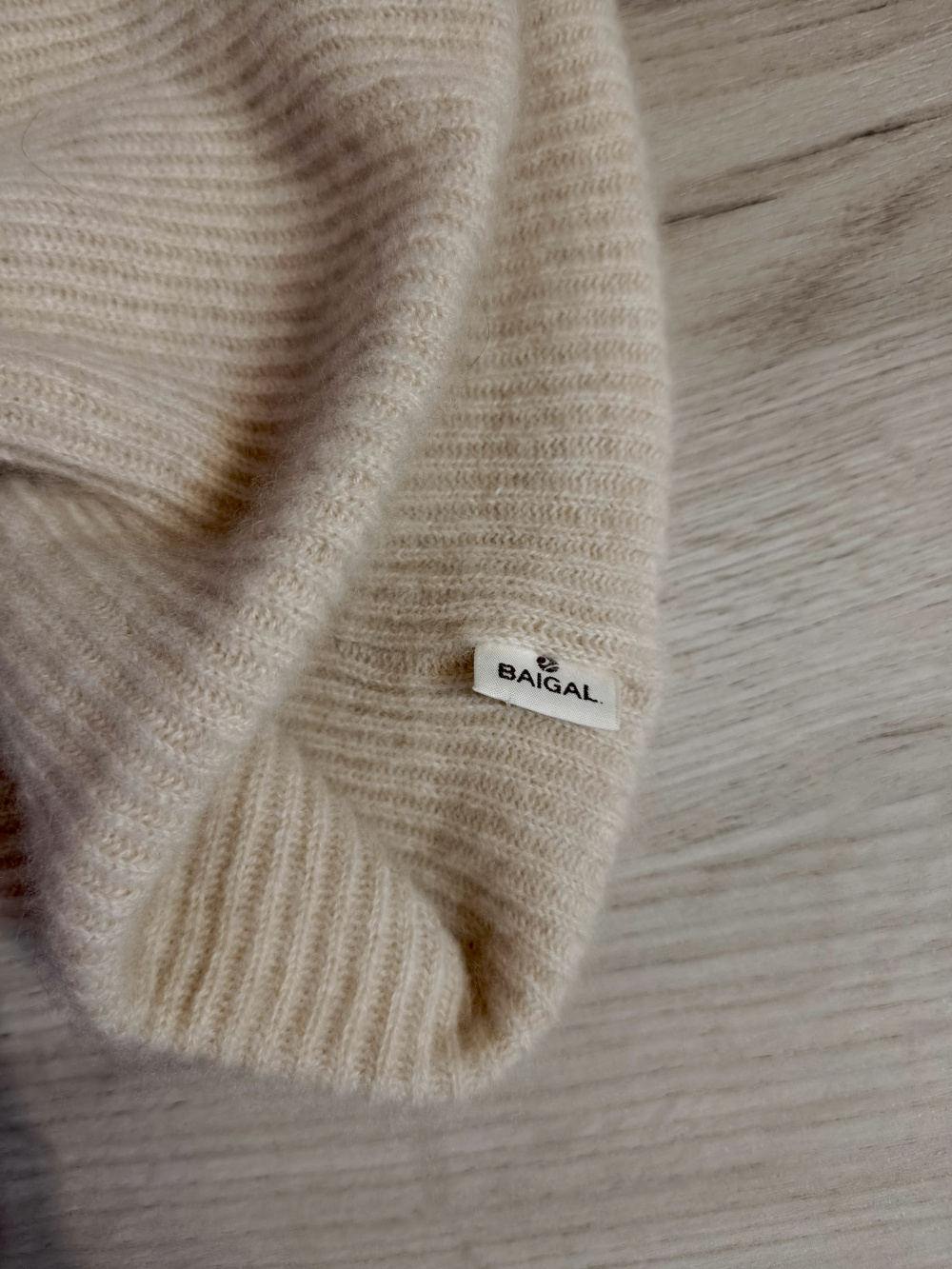 Шапка женская Baigal, кашемир, размер М