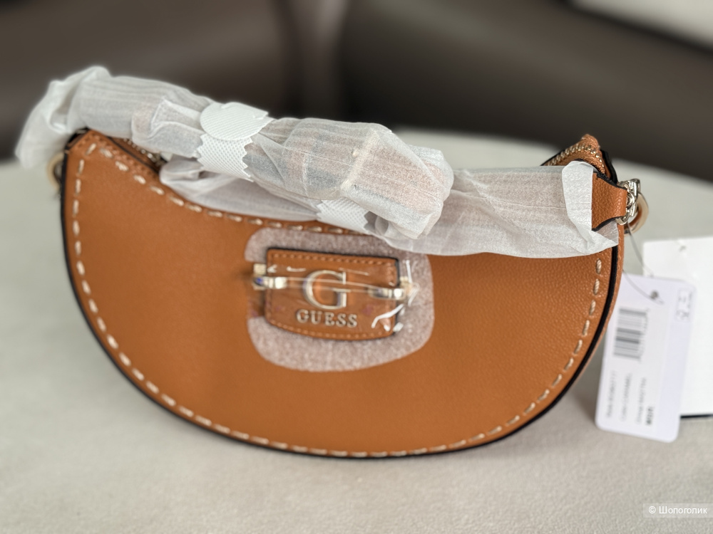 Сумка Guess.