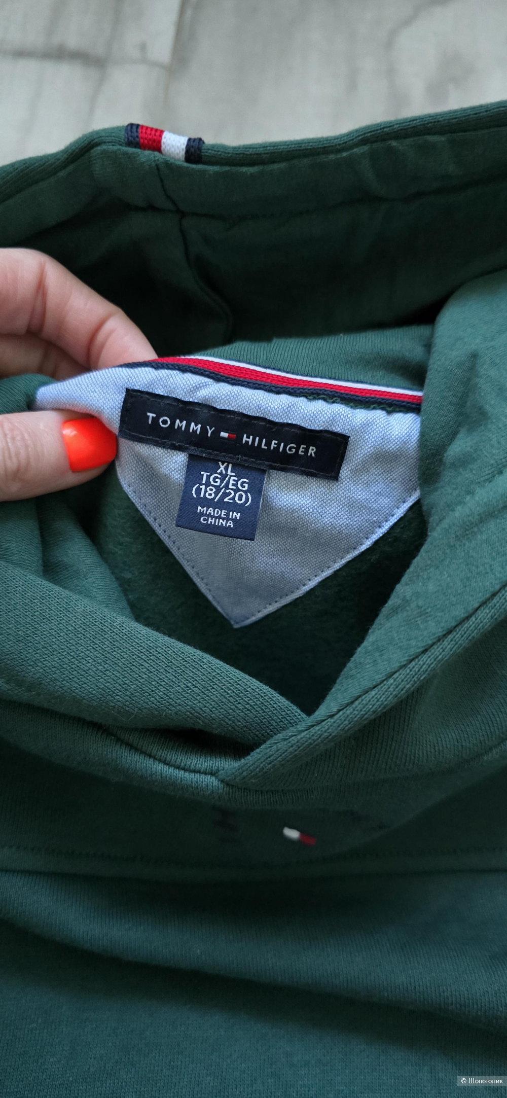 Толстовка Tommy Hilfiger 40-42