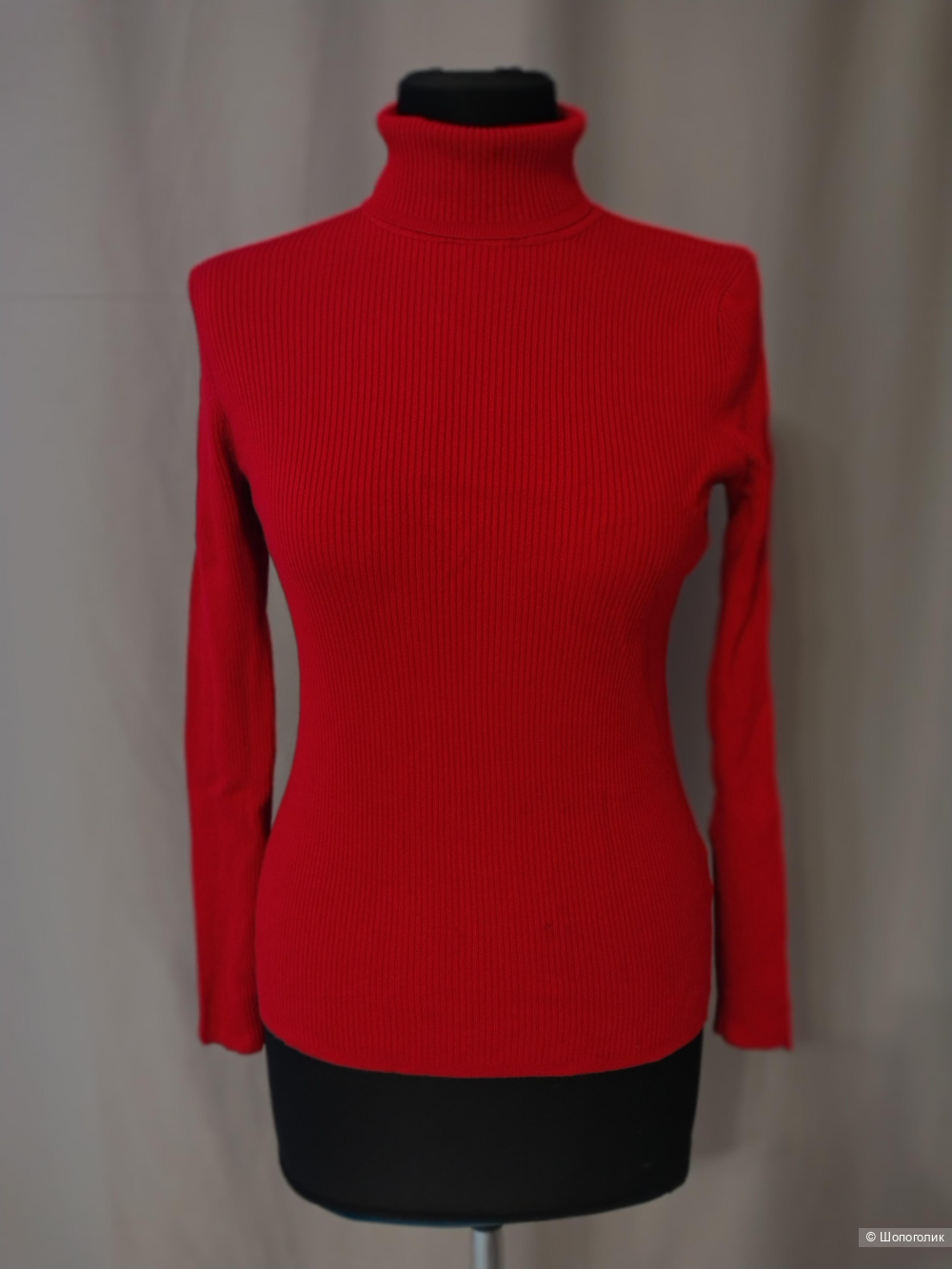 Красная водолазка M&S, размер М-L ( вторая  в подарок)