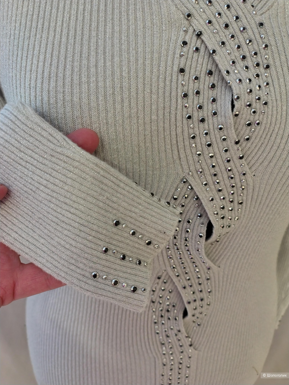 Красная водолазка M&S, размер М-L ( вторая  в подарок)