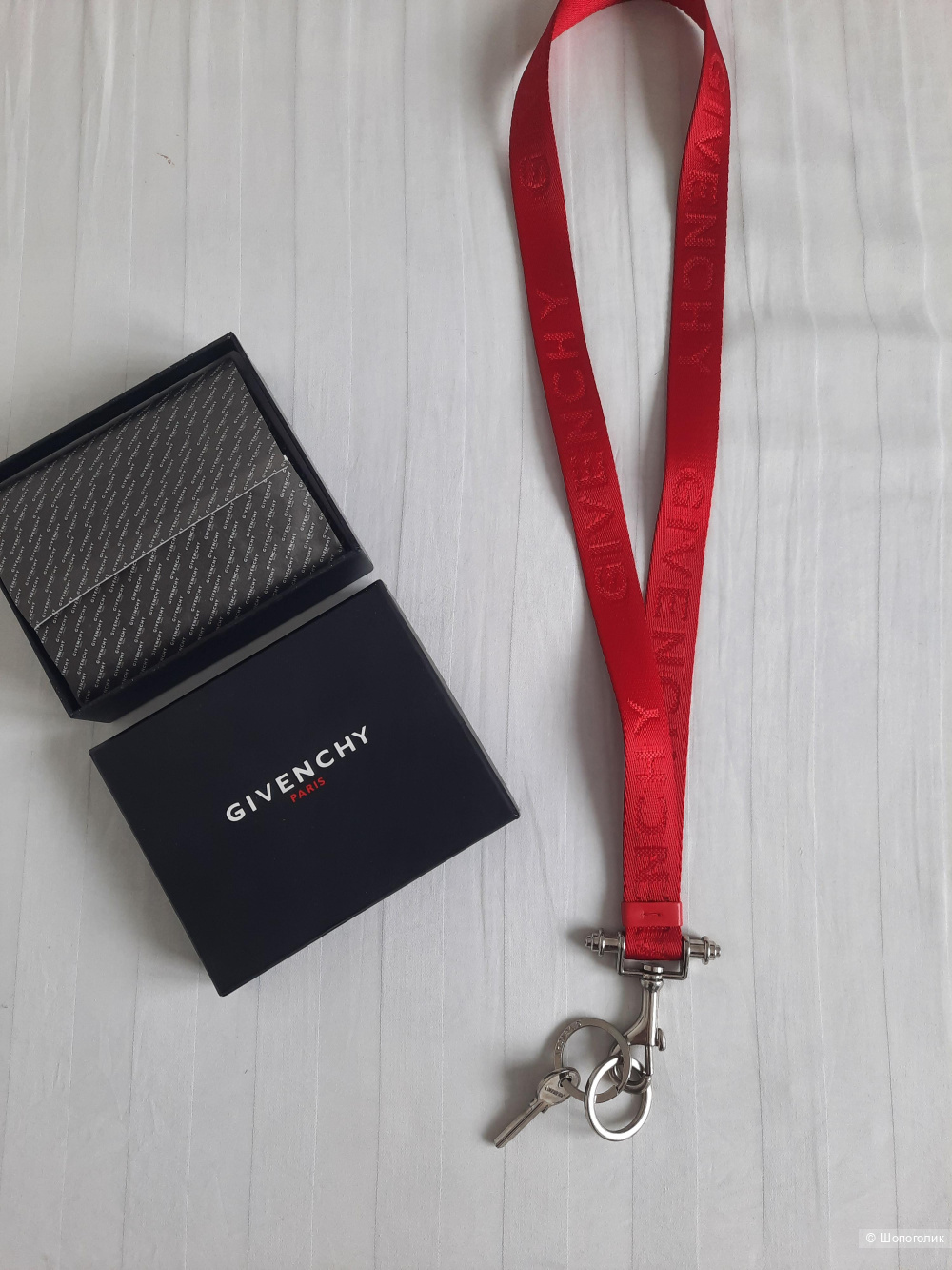 Кулон ключница Givenchy