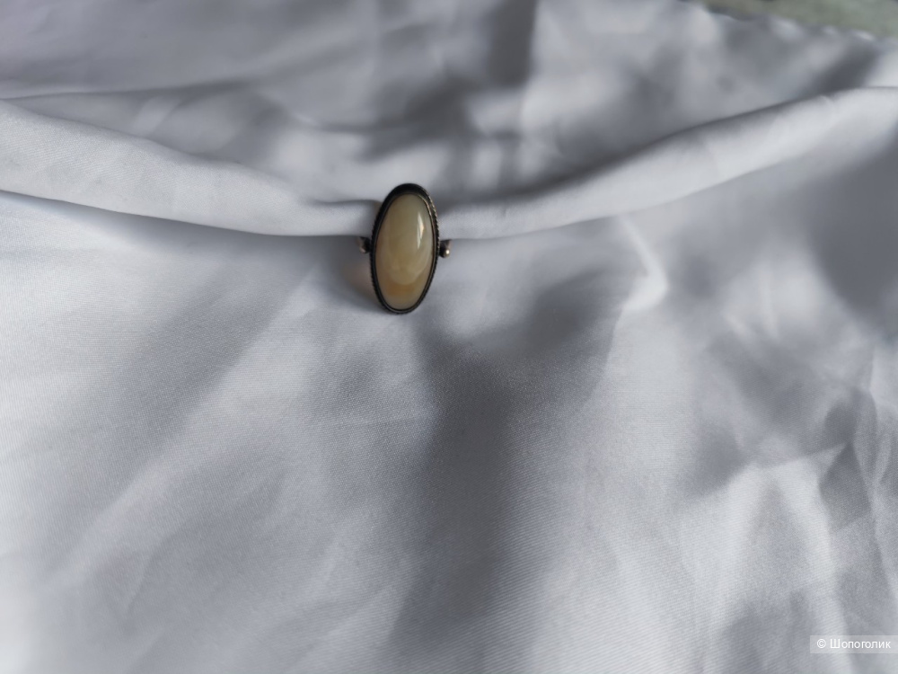 Перстень с натуральным камнем