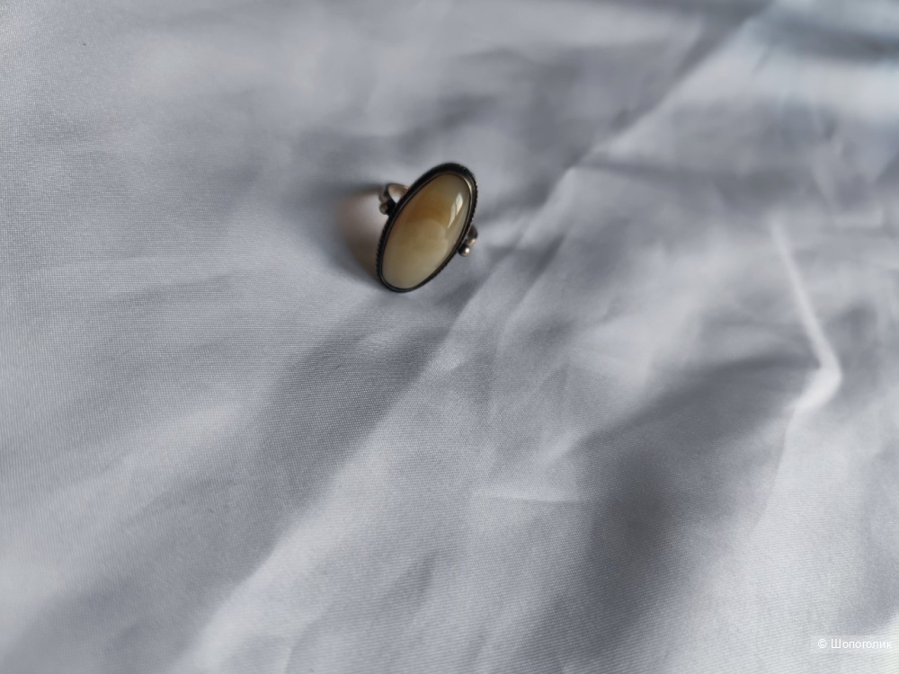 Перстень с натуральным камнем