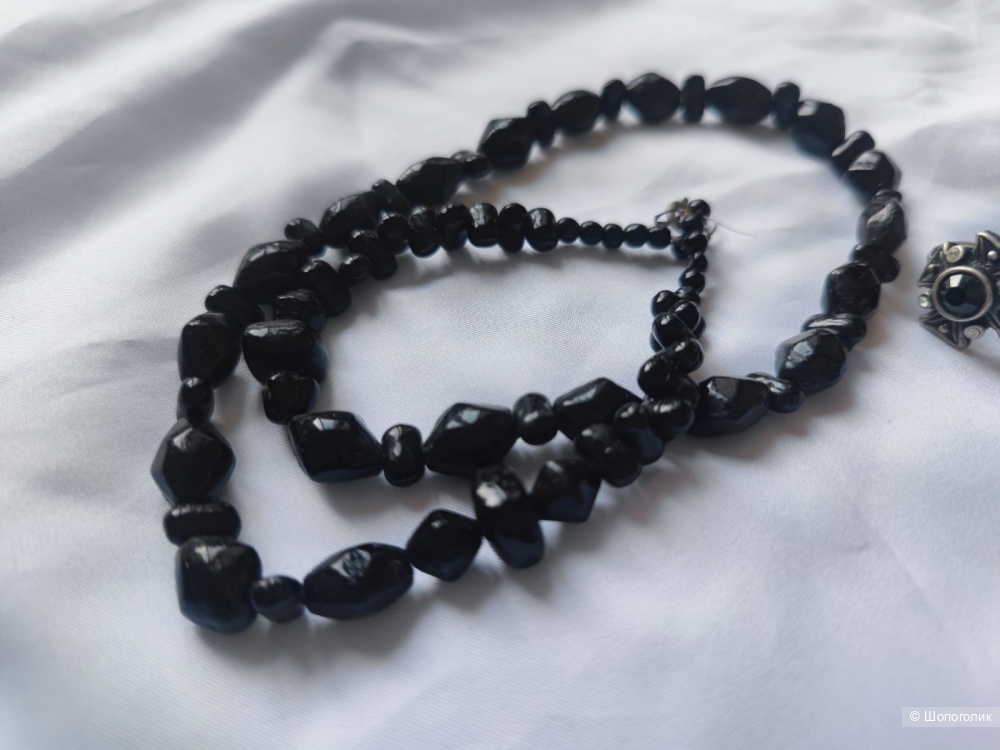 Комплект бусы и кольцо с черным камнем