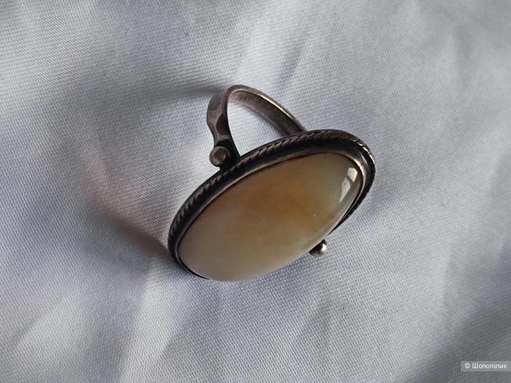 Перстень с натуральным камнем