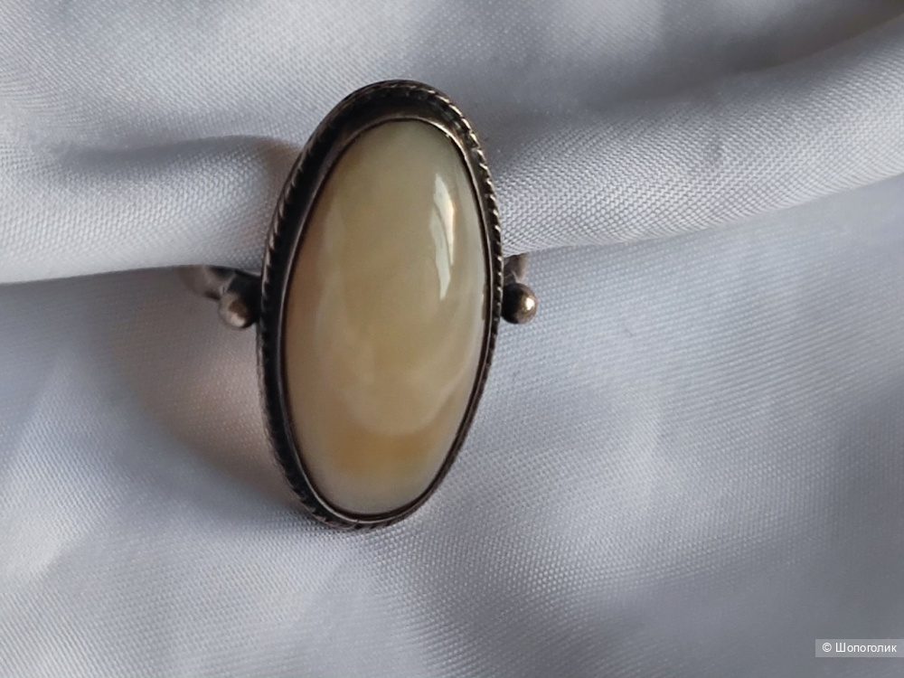 Перстень с натуральным камнем