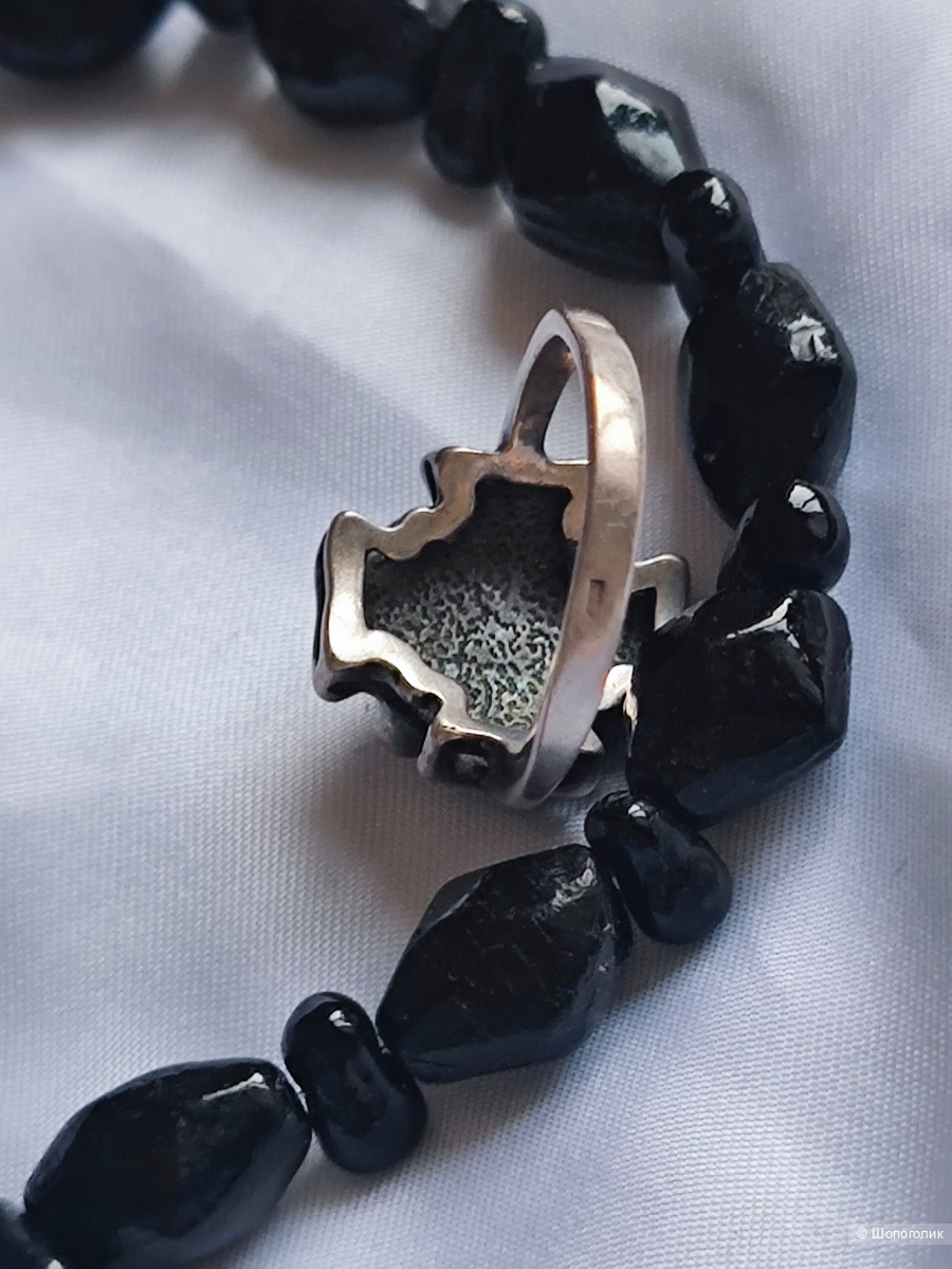 Комплект бусы и кольцо с черным камнем