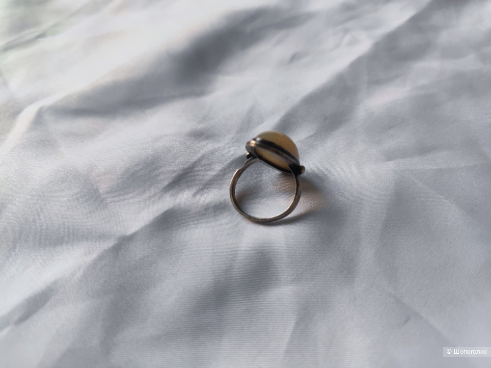 Перстень с натуральным камнем