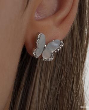 Серебряные серьги бабочки с перламутром и фианитами