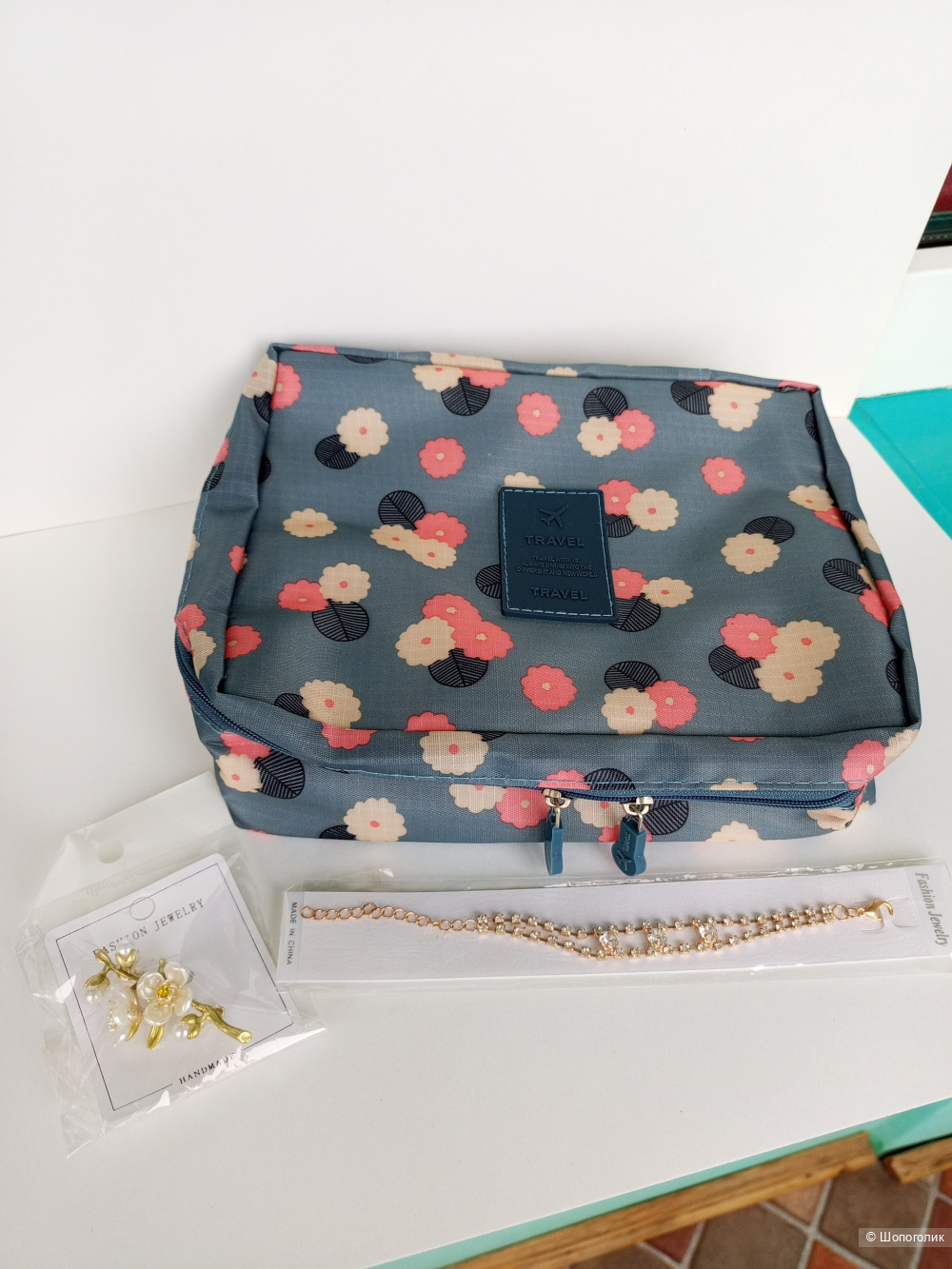 Набор Косметичка + брошка + браслет