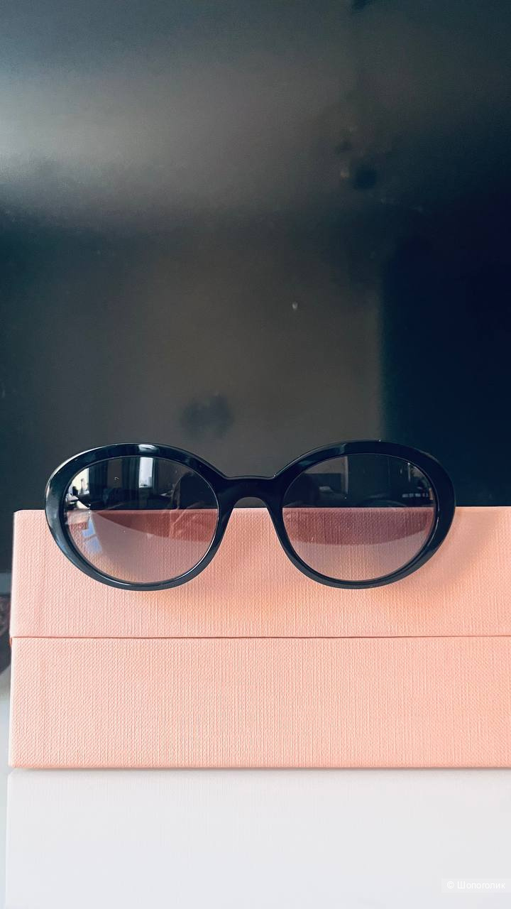Солнцезащитные очки Miu Miu