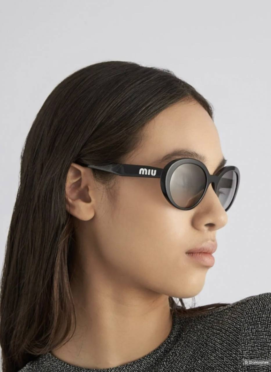 Солнцезащитные очки Miu Miu