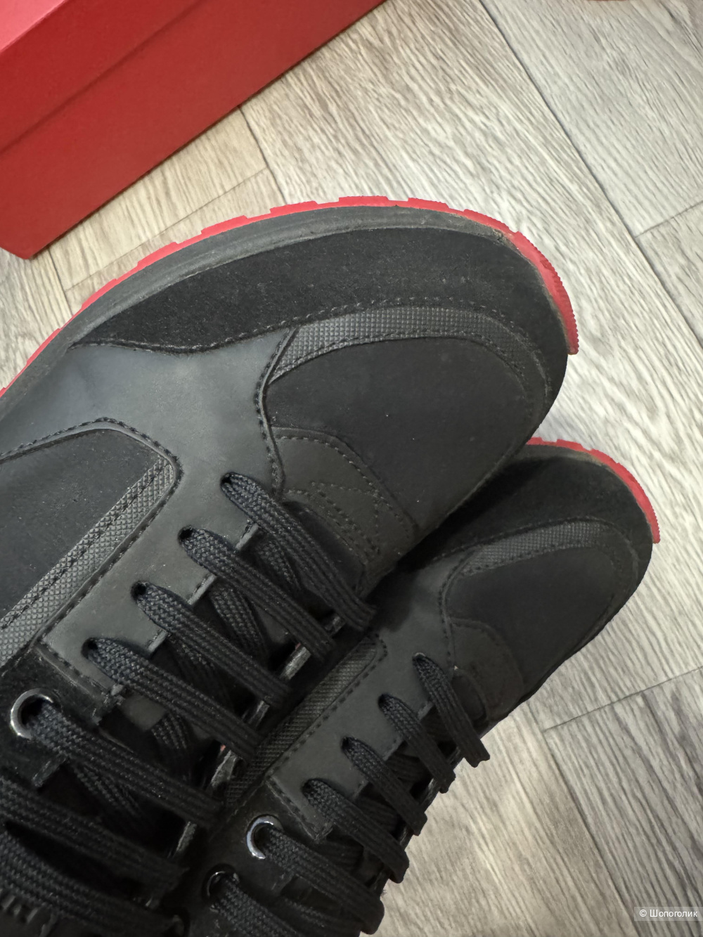 Hugo кроссовки 40