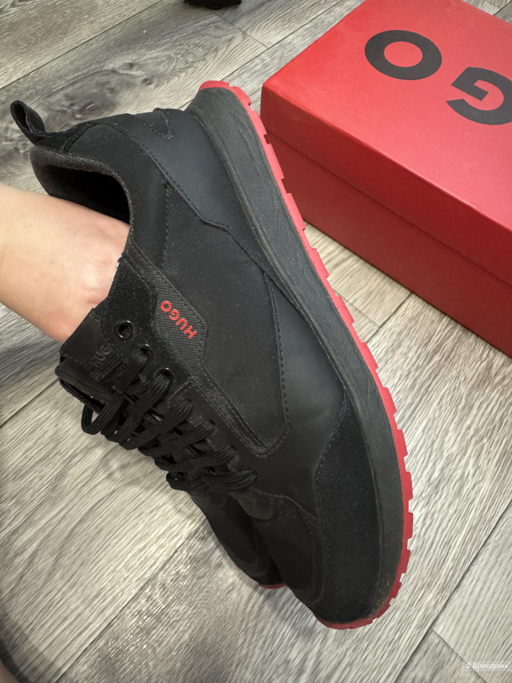 Hugo кроссовки 40