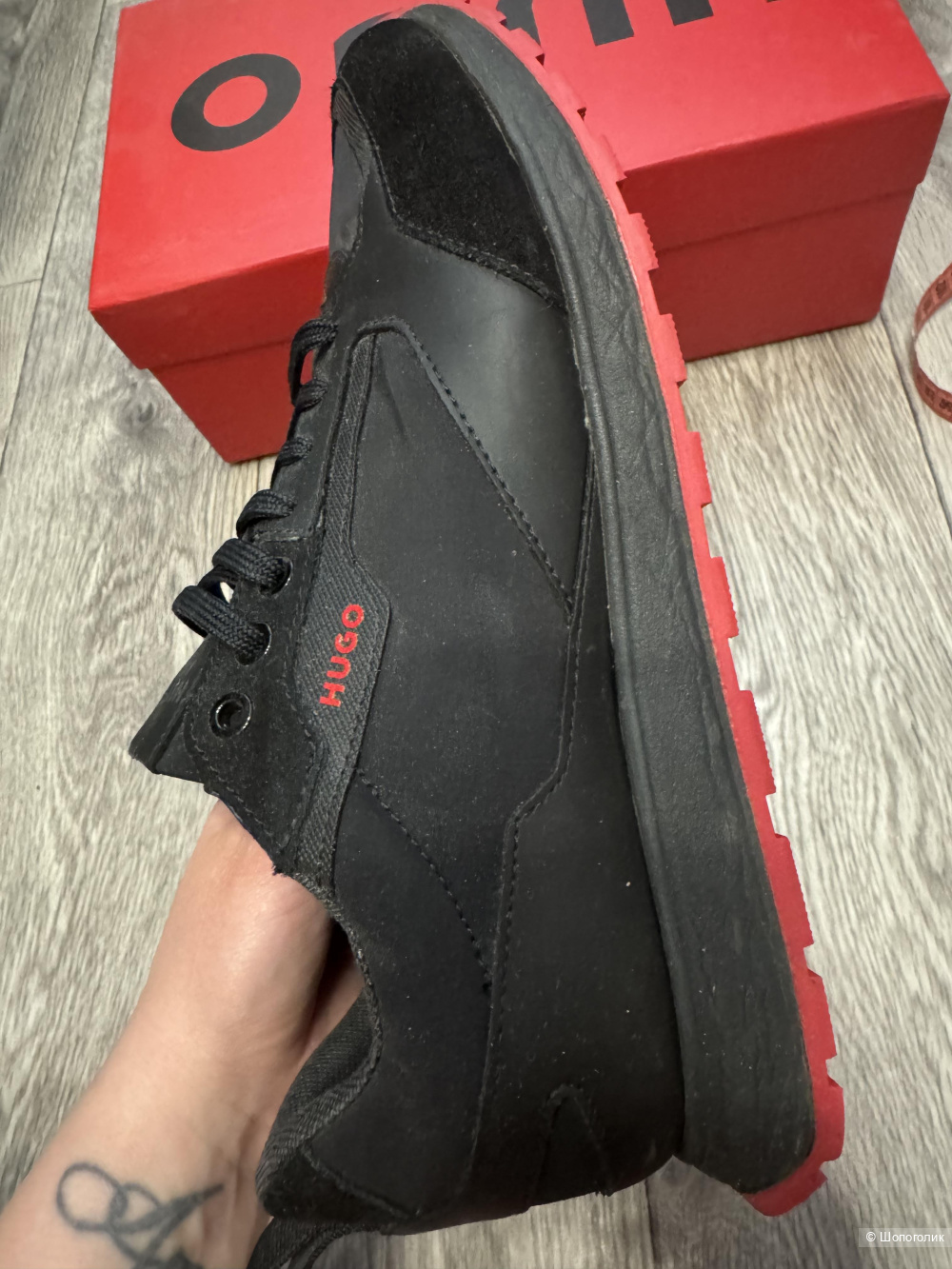 Hugo кроссовки 40