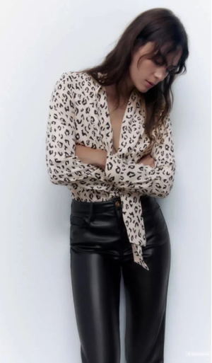 Блузка Zara  M