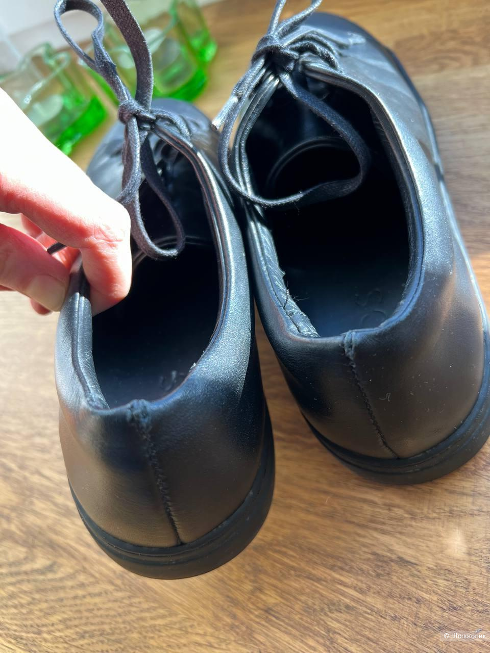 Ботинки COS, р-р 39 (маркировка 40)