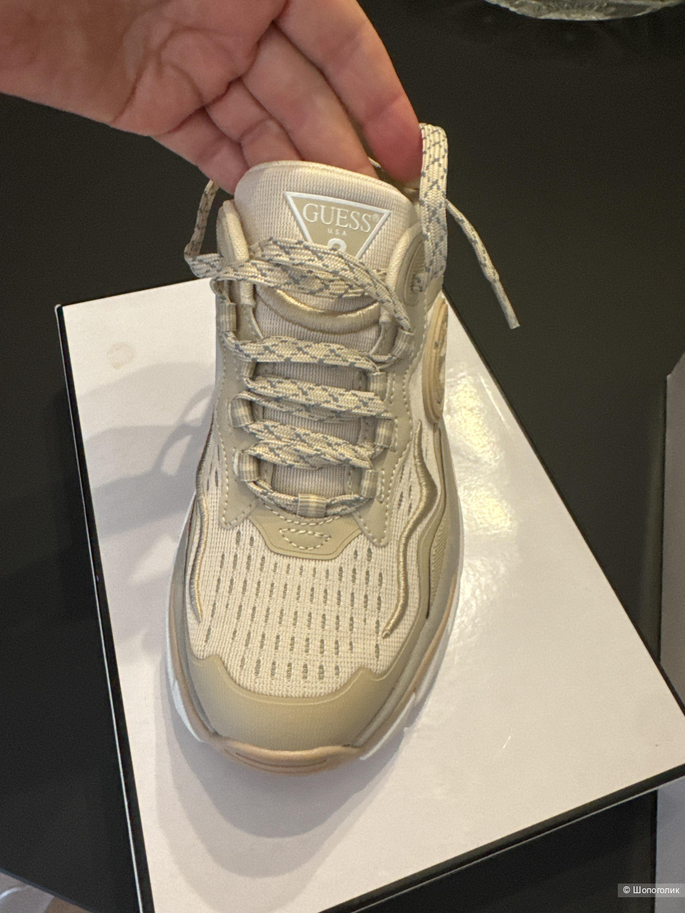 Кроссовки женские Guess 37 размера