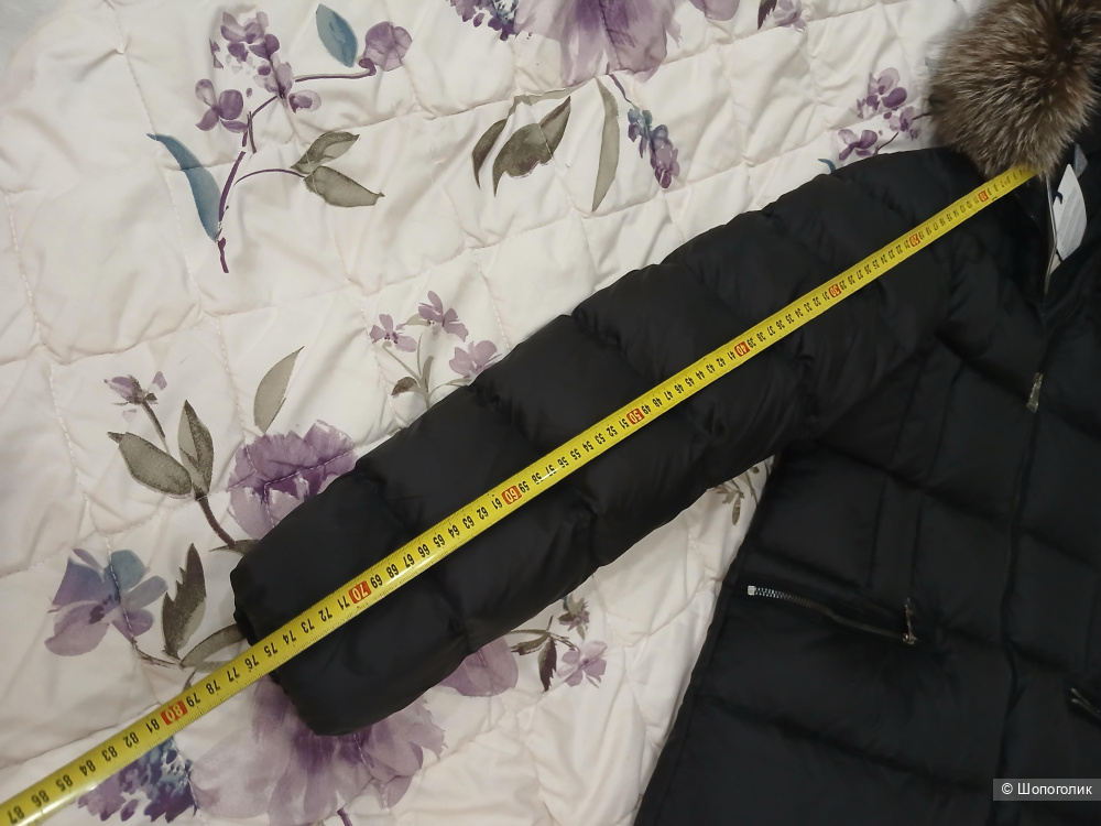 Пуховик Moncler р.4