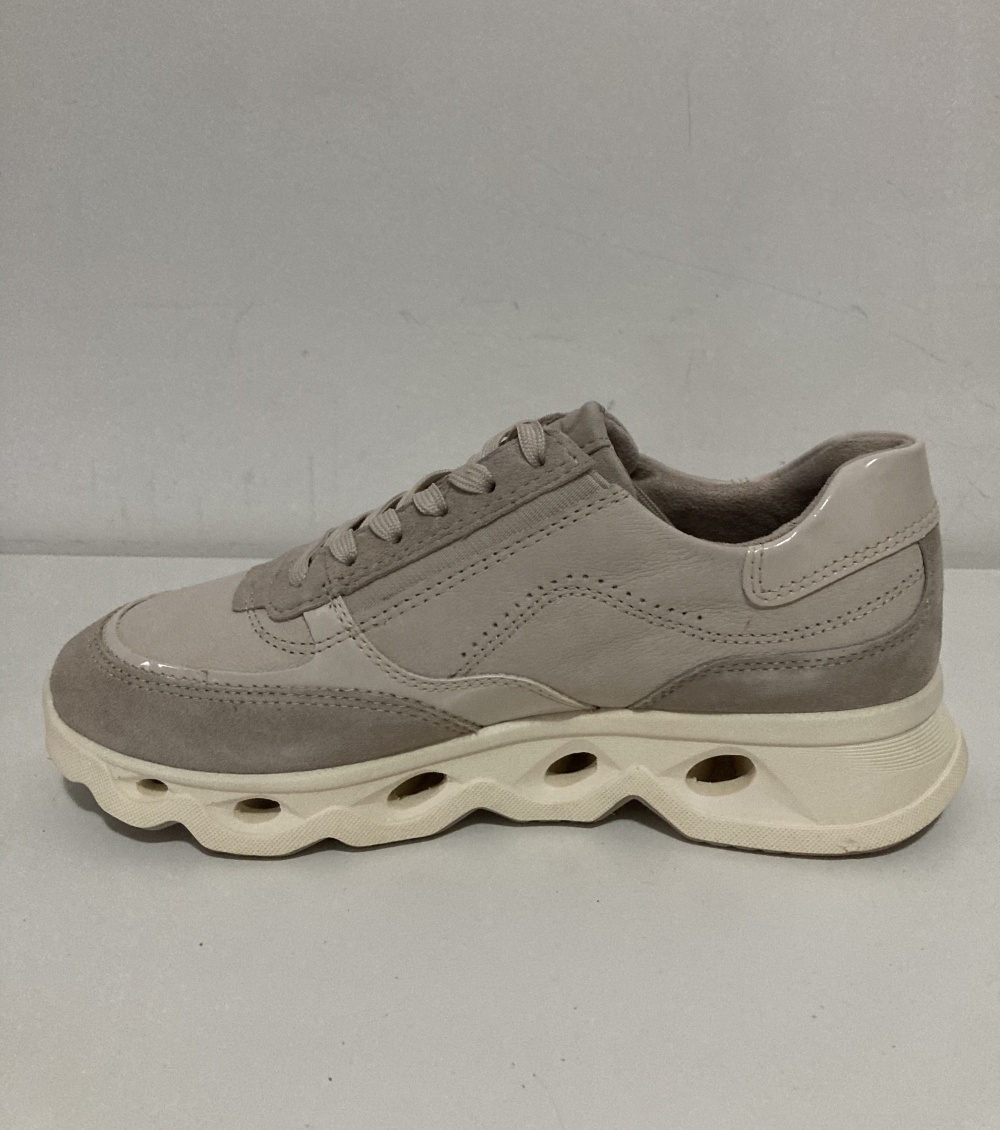 Кроссовки “ Tamaris ”, 39 размер