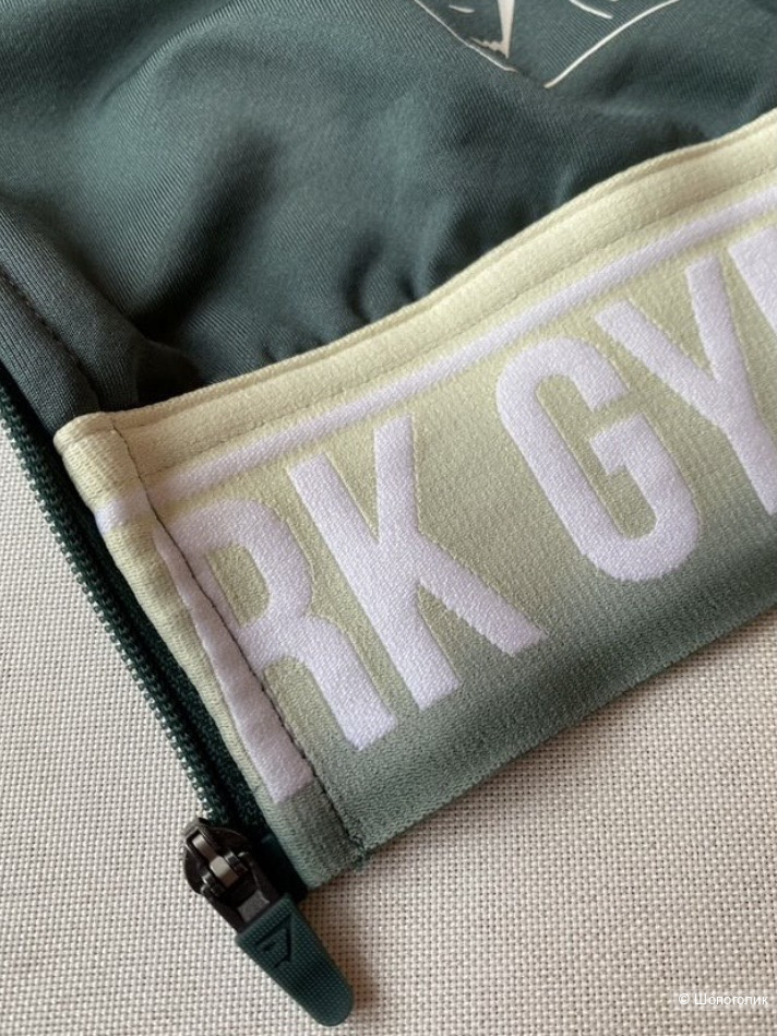 Спортивный топ GymShark p.S